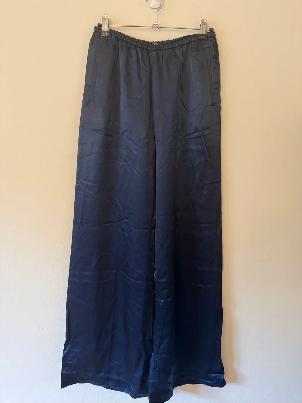 NWT JCrew Tall Cosmo pant in luster charmeuse - Navy - Small Tall - CN716
